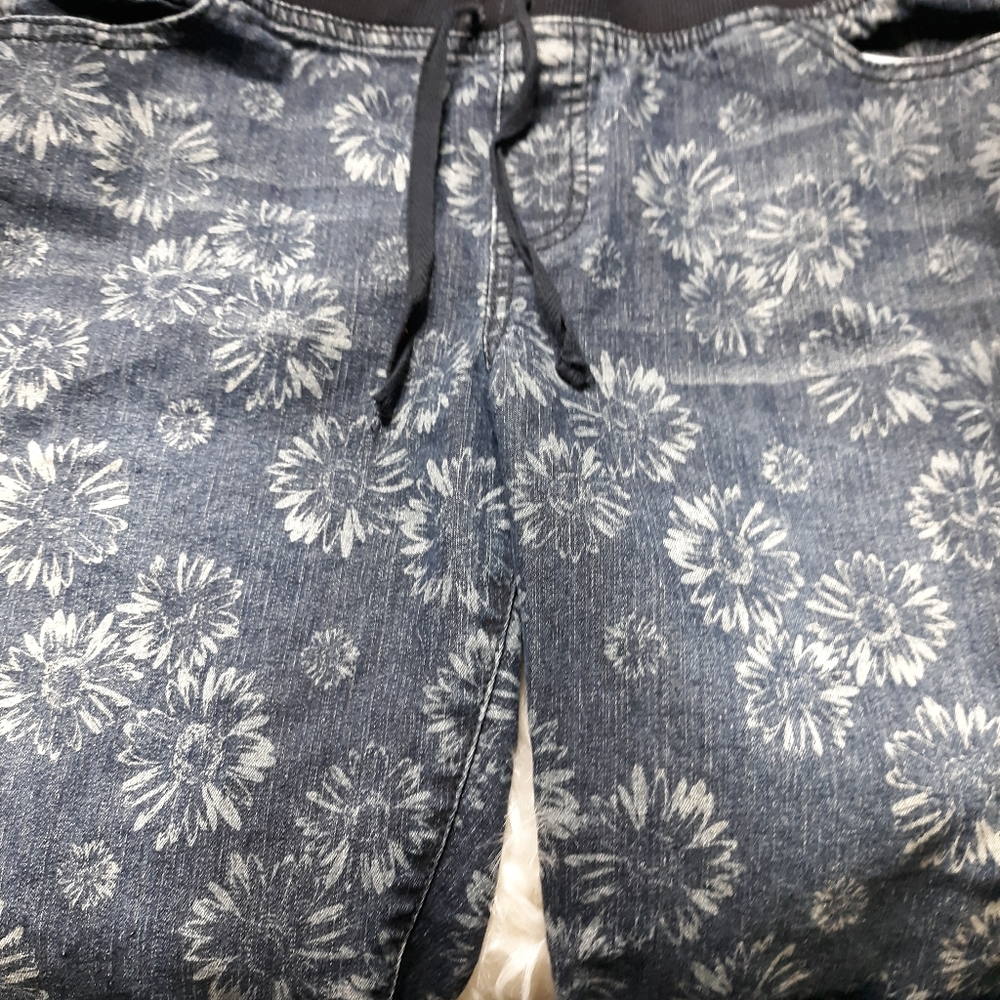 C R B girl shorts